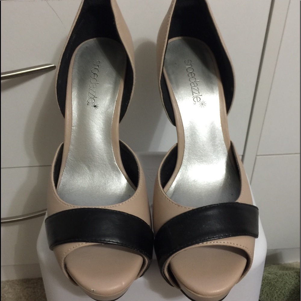 Shoe dazzle